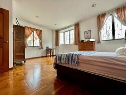 sennett-estate photo thumbnail #11
